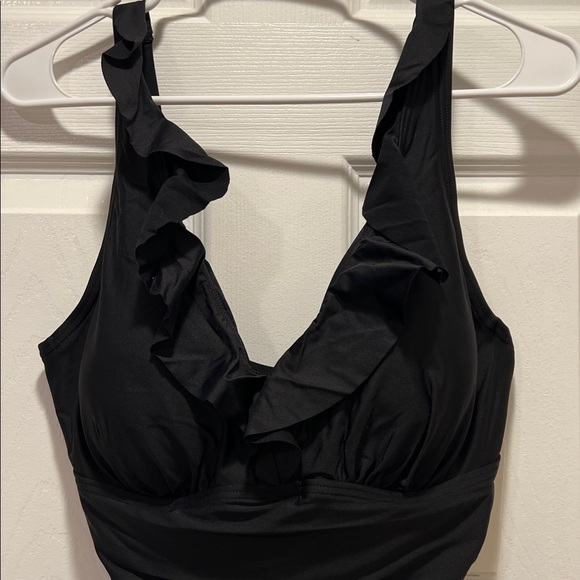 DKNY Black Ruffle Plunge One-Piece Swimsuit NWT - Picture 9 of 11